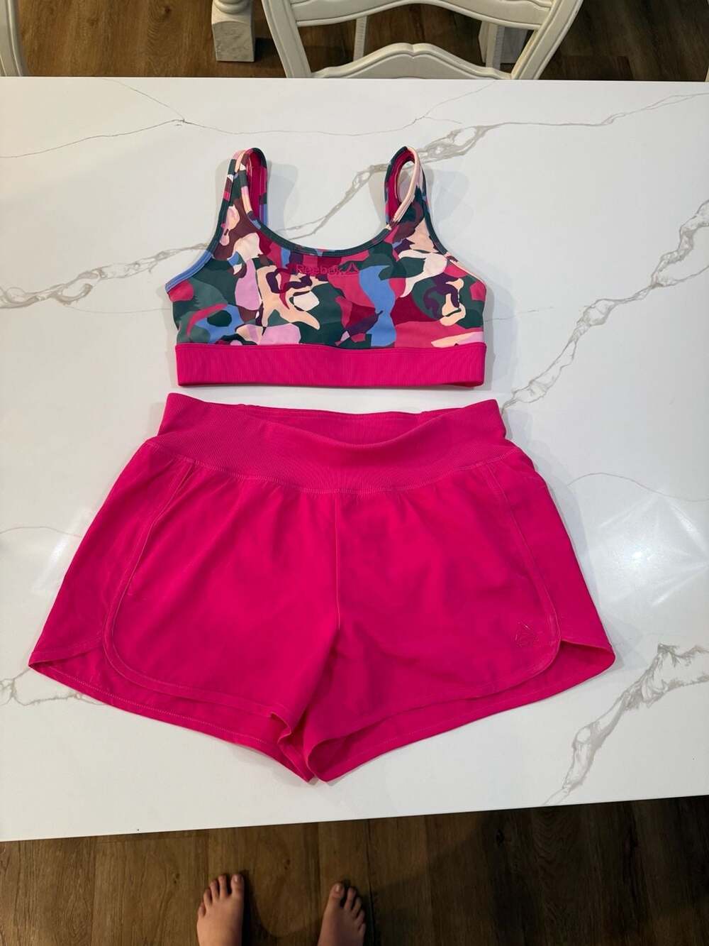 Reebok Sports Bra and Shorts Set Size M Multicolor